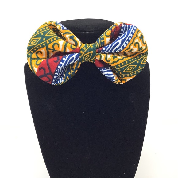 Aztec Graphic Handcrafted Bow Tie - Picture 3 of 13